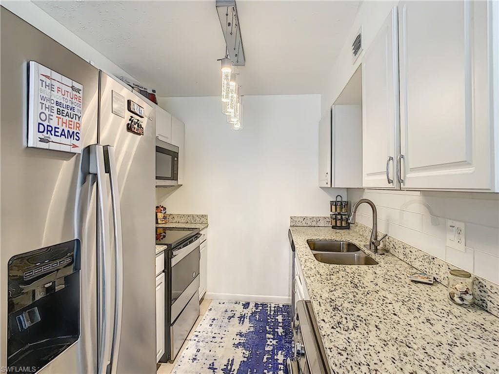 4625 Bayshore DR D8-7