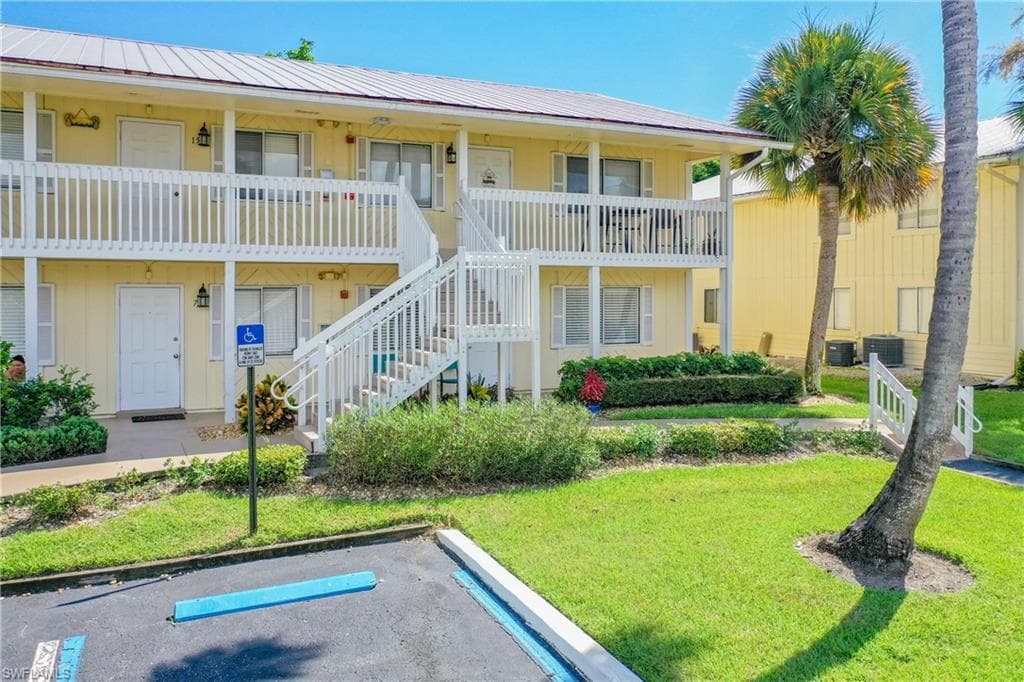 4625 Bayshore DR D8-32