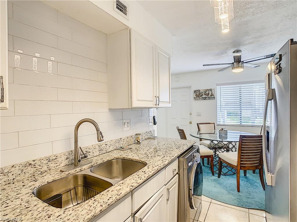 4625 Bayshore DR D8-9