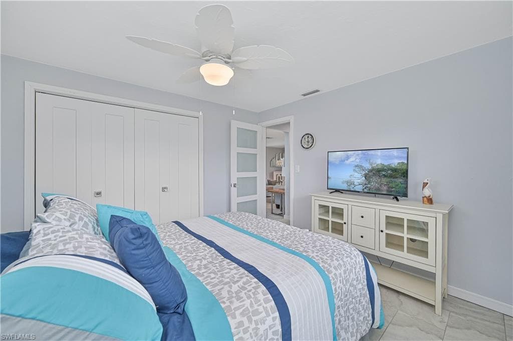 13511 Island RD-33