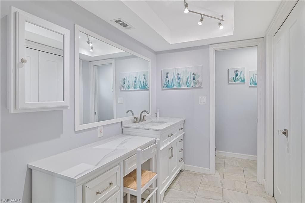 13511 Island RD-29