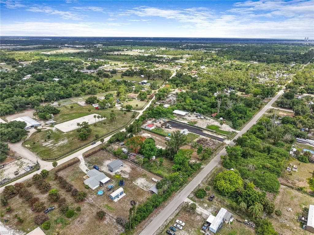 17761 Shelby LN-7