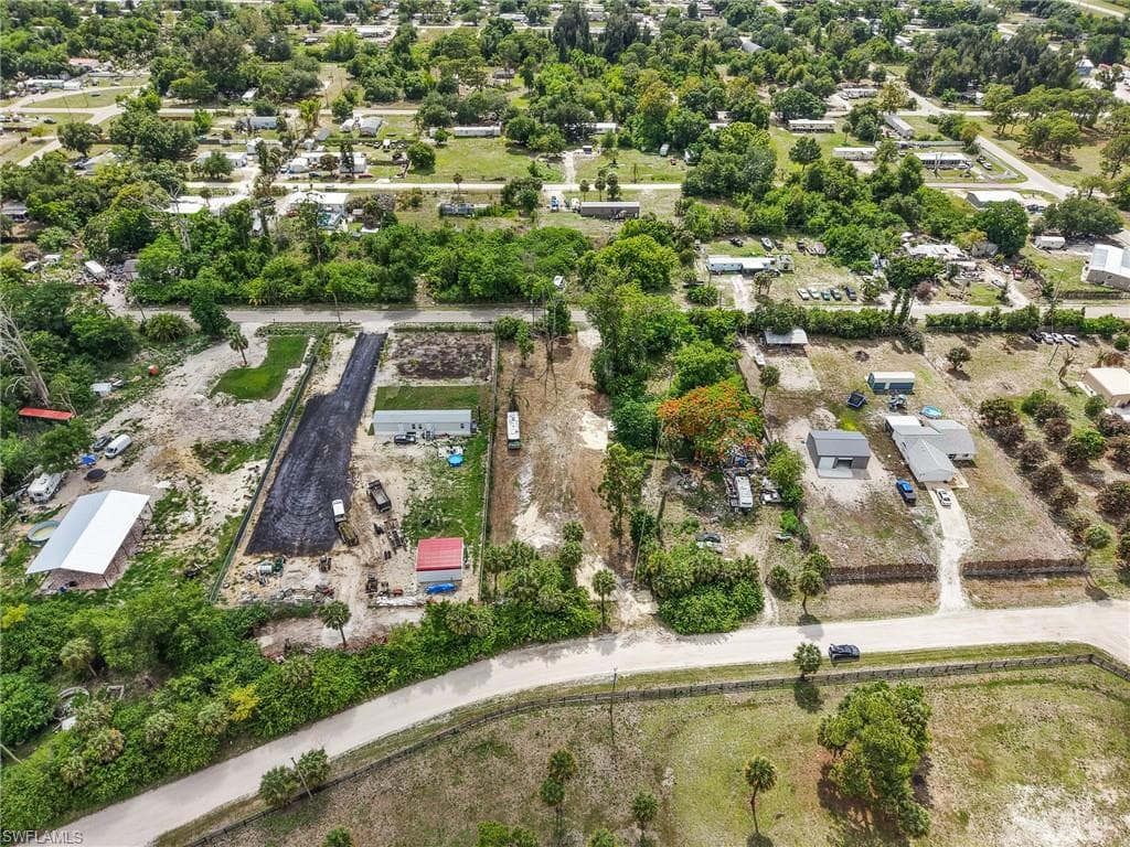 17761 Shelby LN-8