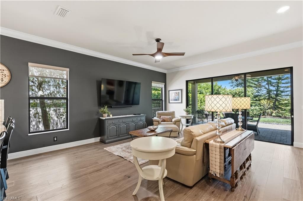 2870 Cinnamon Bay CIR NW-11