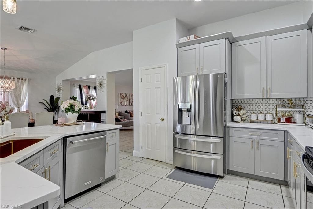 18330 Beauty Berry CT-2