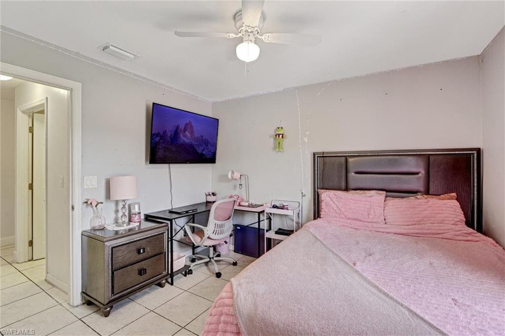 18330 Beauty Berry CT-13