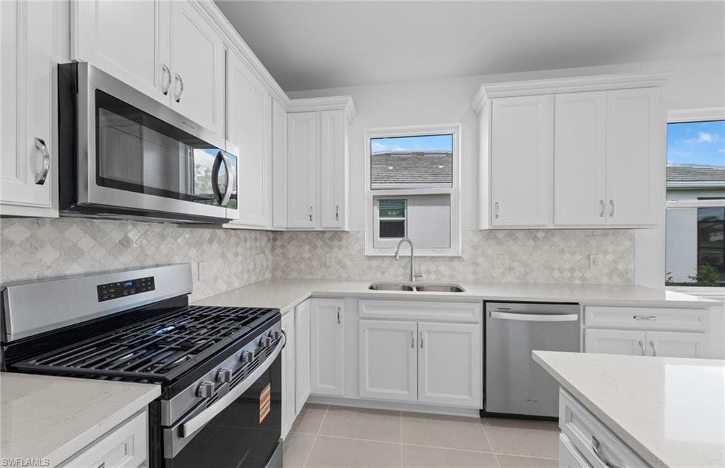 12441 Dolomite WAY-9