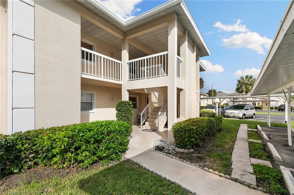 685 Squire CIR 204-2