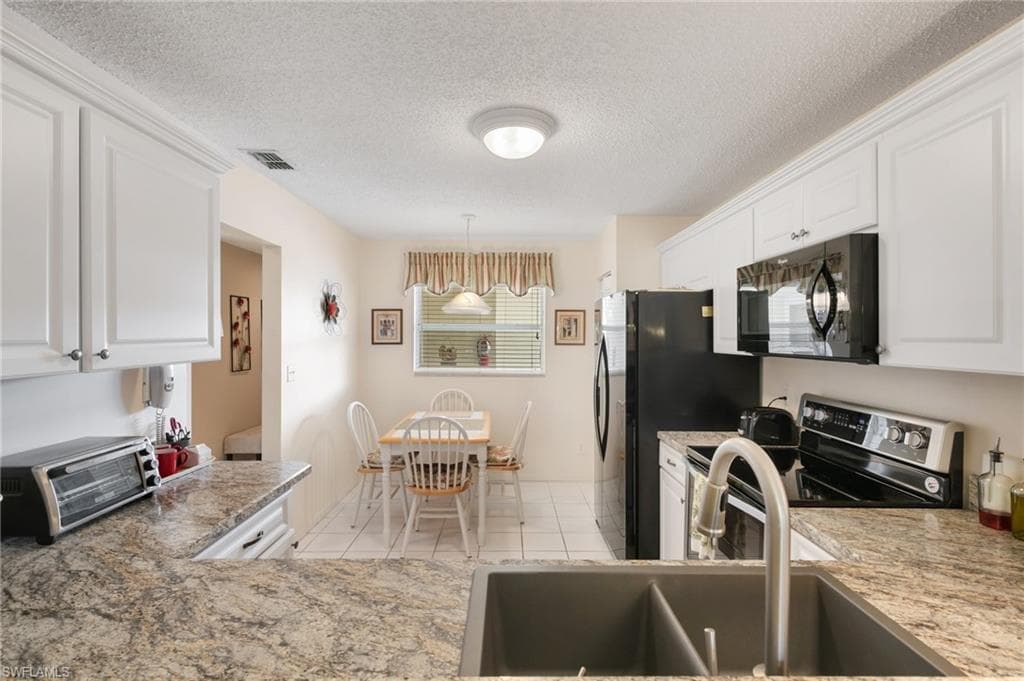 685 Squire CIR 204-9