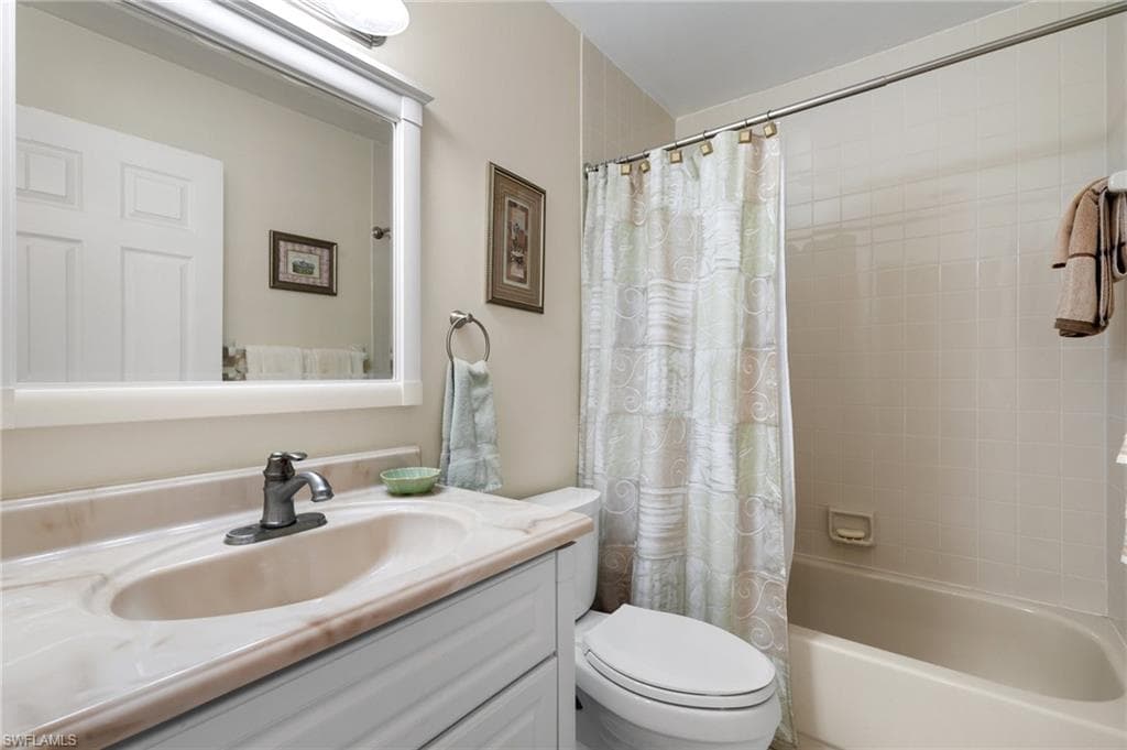 685 Squire CIR 204-18