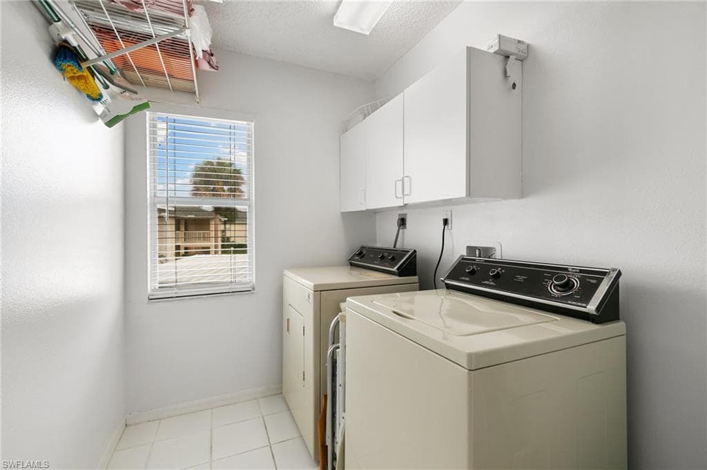 685 Squire CIR 204-19