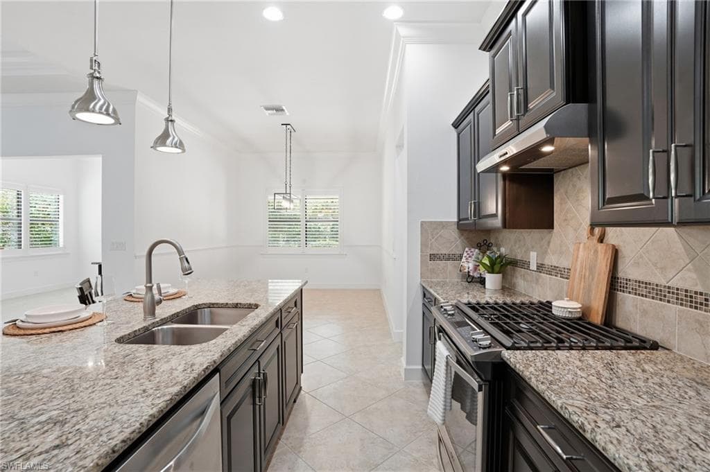 9436 Whooping Crane WAY-15