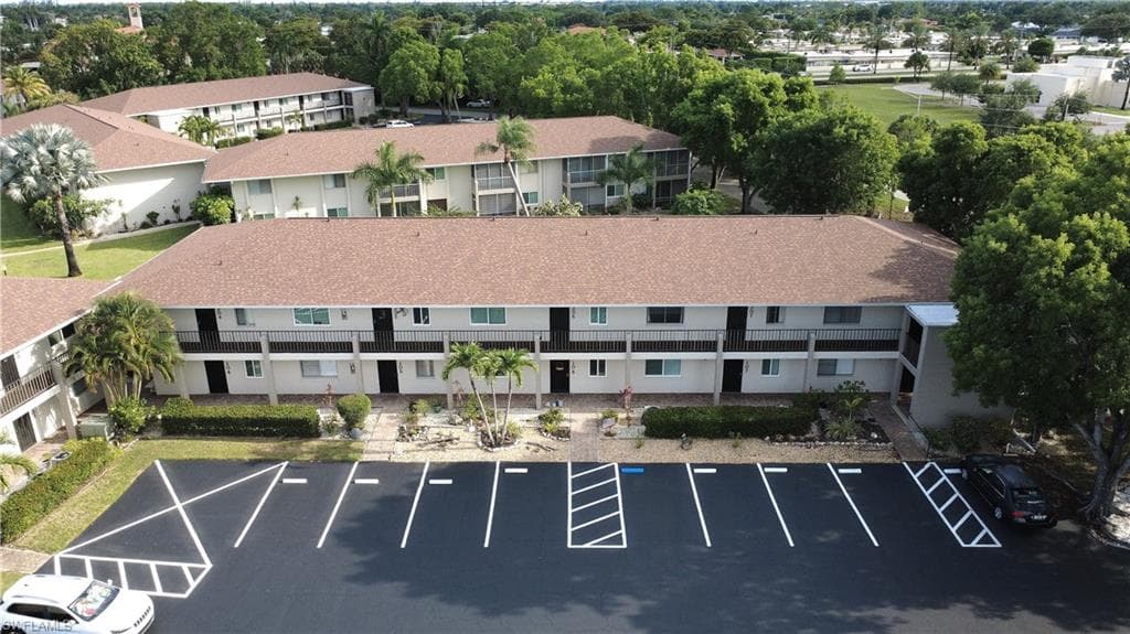 6184 Michelle WAY 207-1
