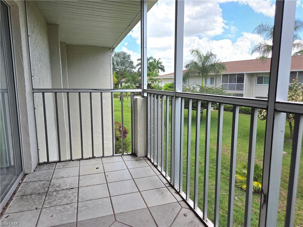 6184 Michelle WAY 207-15