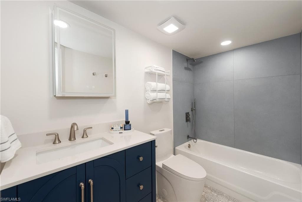 1055 Forest Lakes DR D114-25