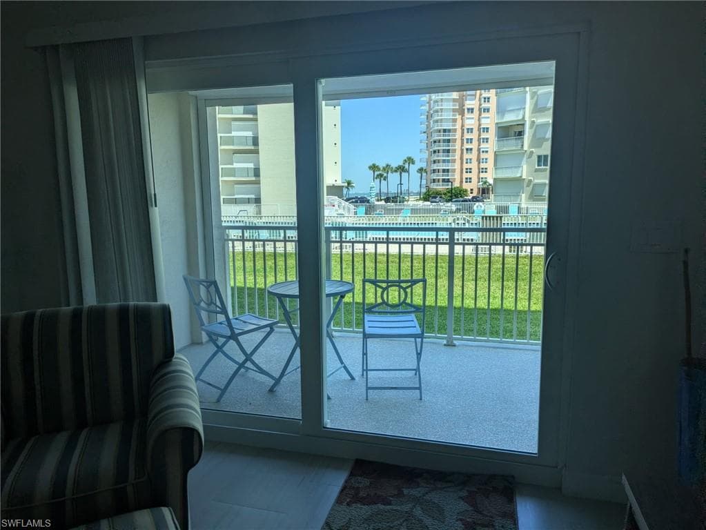 7400 Estero BLVD 107-3