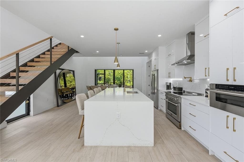 3400 Canal ST-3