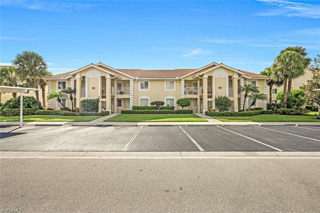 7800 Emerald CIR B104-18