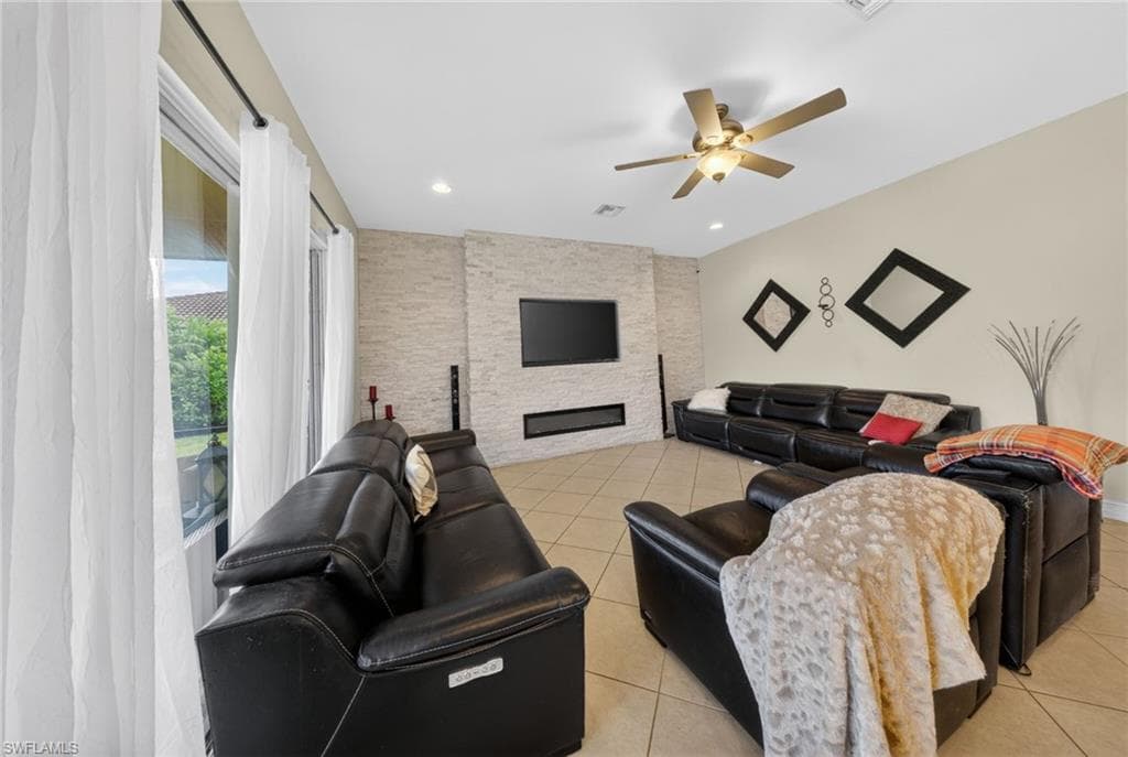 3330 Banyon Hollow LOOP-12