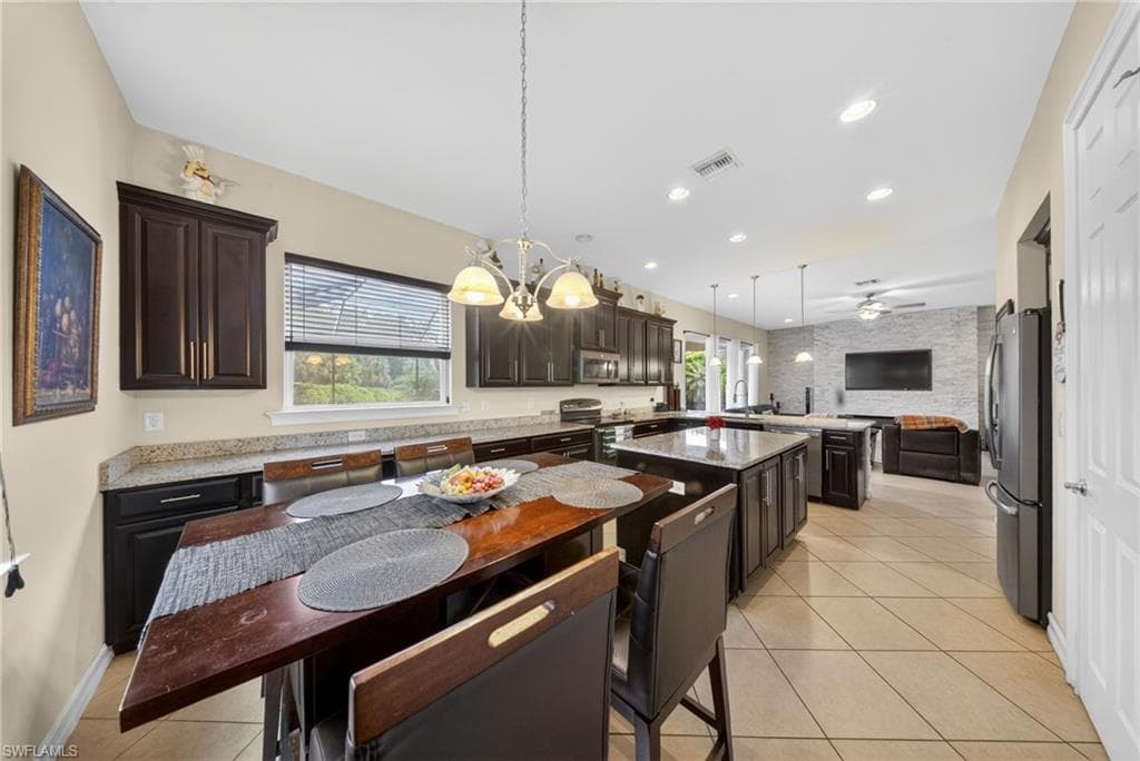 3330 Banyon Hollow LOOP-9