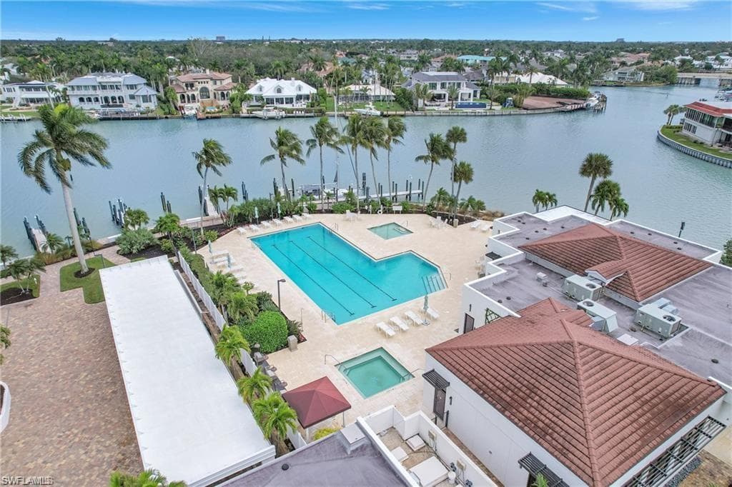 2400 Gulf Shore BLVD N 603-34