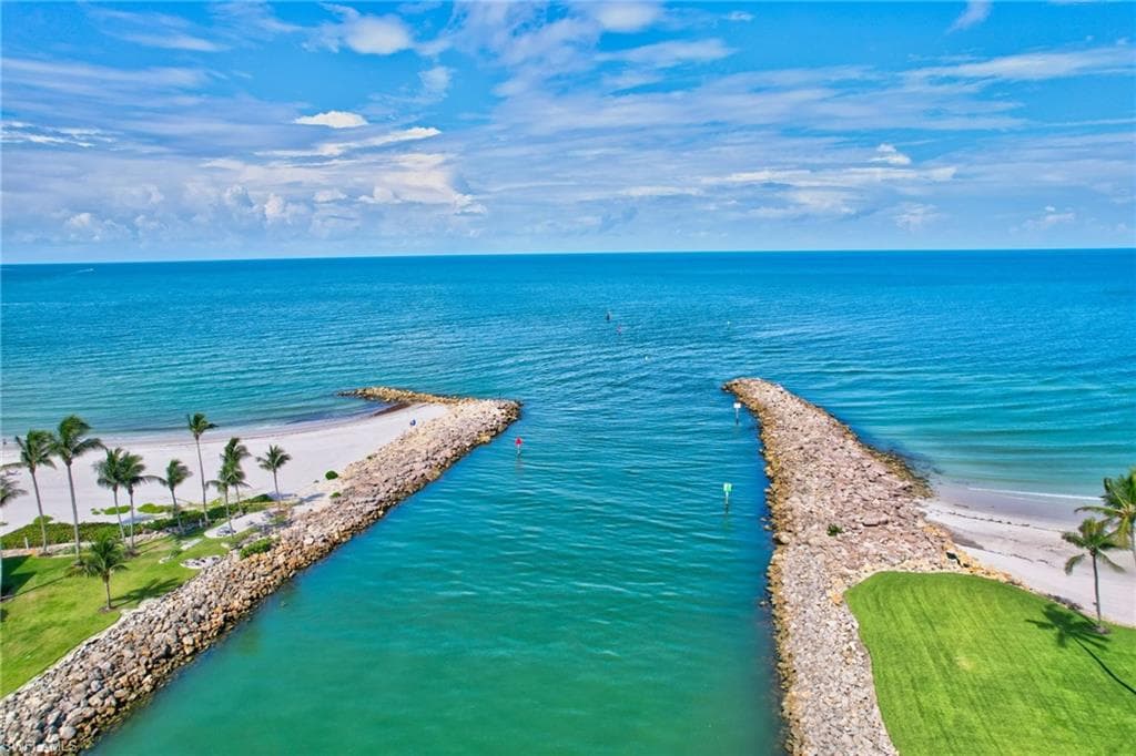 2400 Gulf Shore BLVD N 603-38