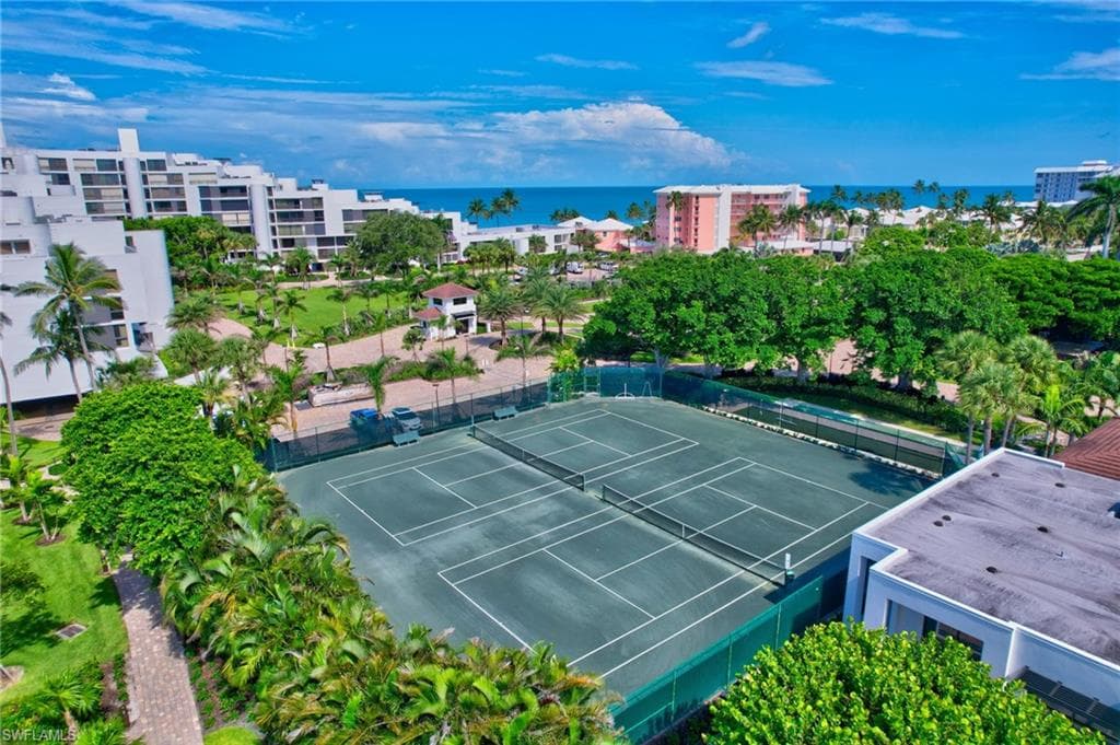 2400 Gulf Shore BLVD N 603-37