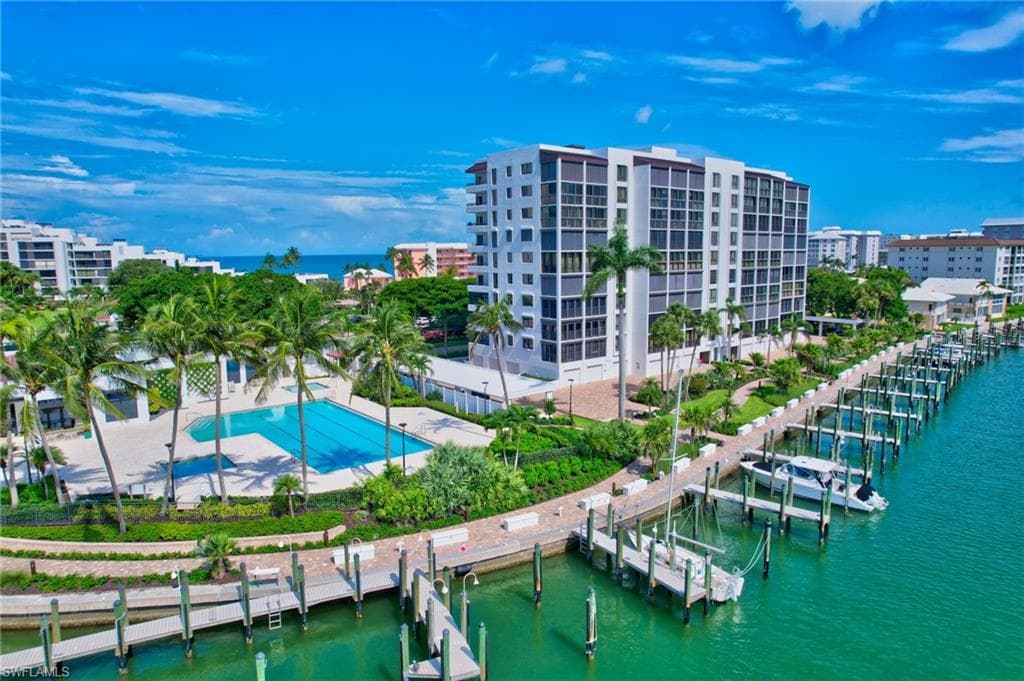 2400 Gulf Shore BLVD N 603-35
