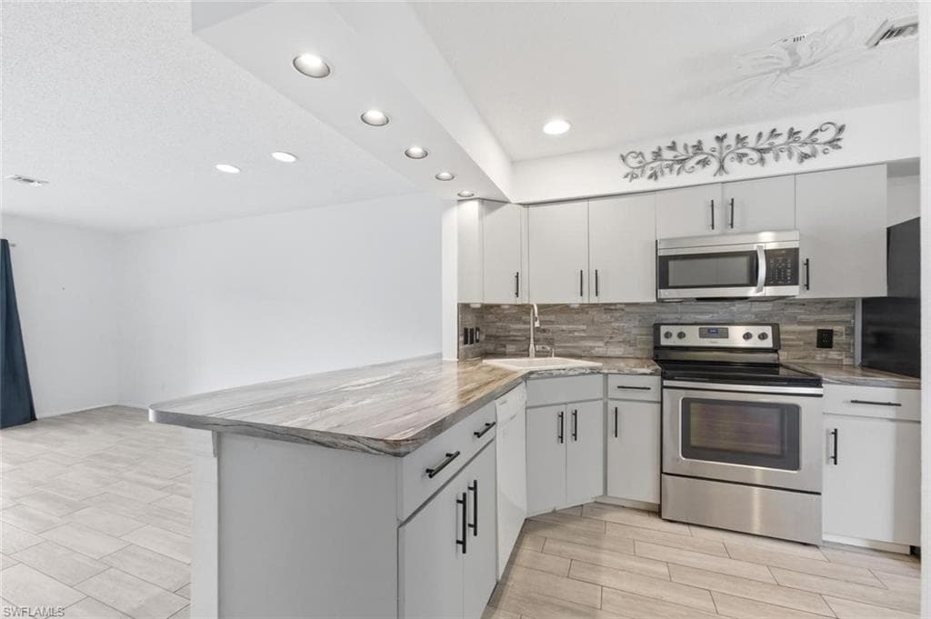 25500 Cockleshell DR 503-10