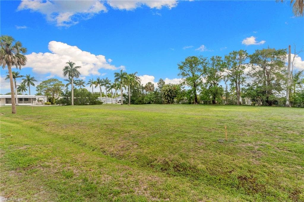 3116 Pine Tree DR-7