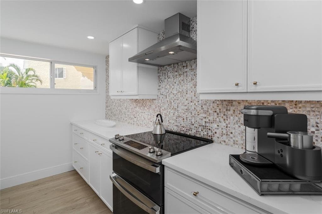 3420 Gulf Shore BLVD N 14-7