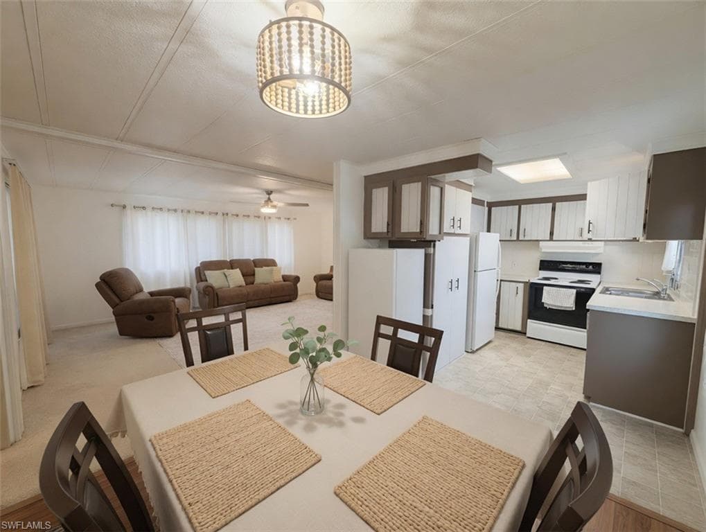 514 Blossom CT-3