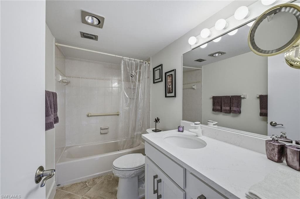 3000 Gulf Shore BLVD N 101-17
