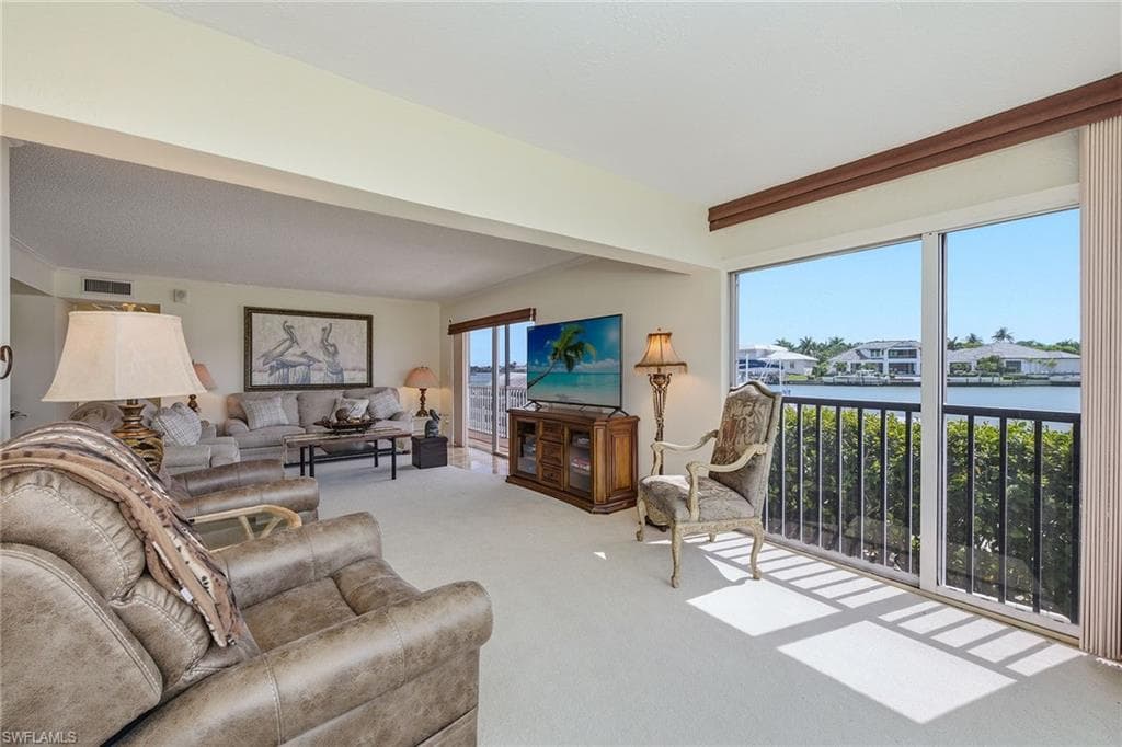 3000 Gulf Shore BLVD N 101-3
