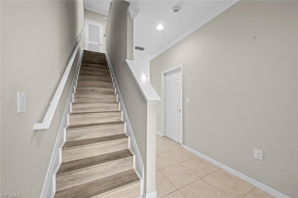 10864 Alvara WAY-23