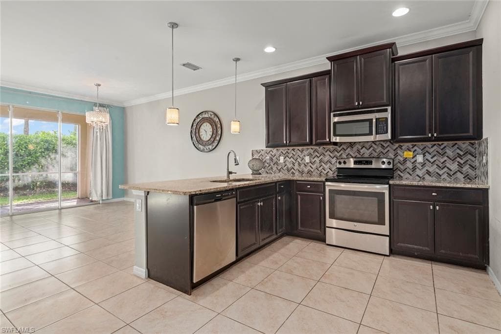 10864 Alvara WAY-6