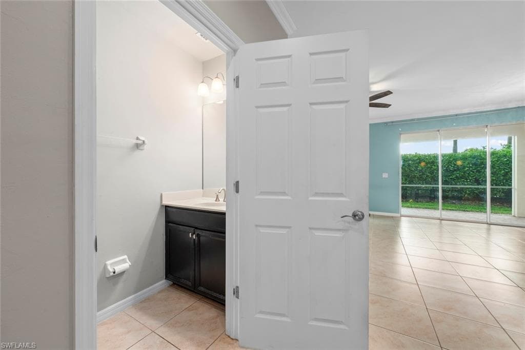10864 Alvara WAY-8
