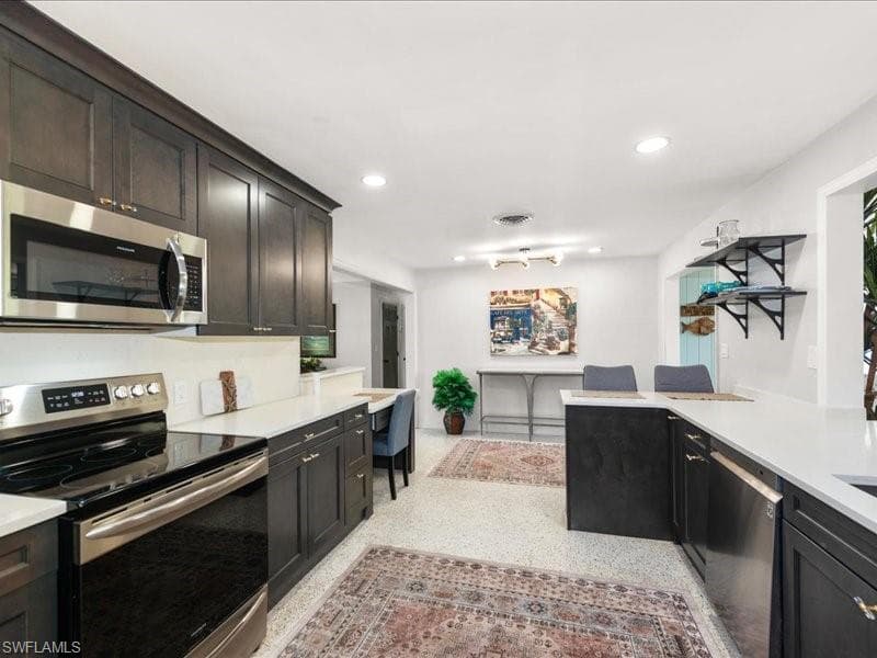 1229 Carlene AVE S-7