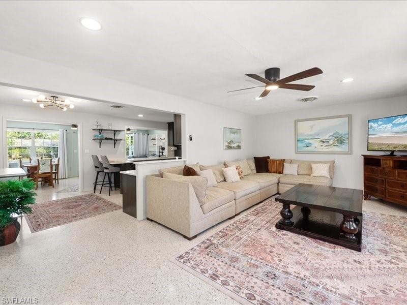 1229 Carlene AVE S-4