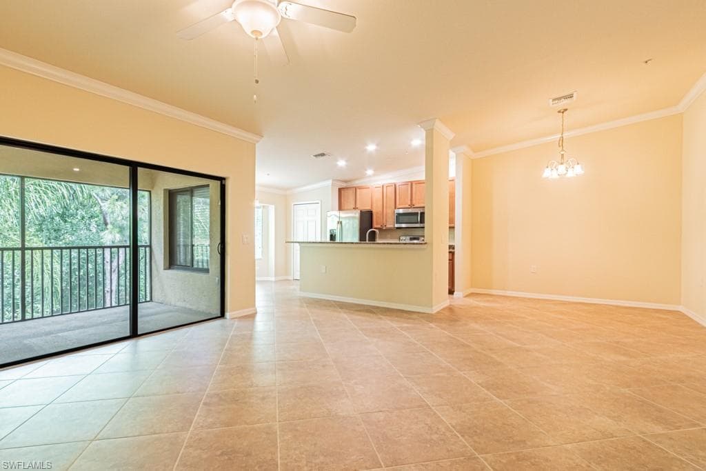 13761 Julias WAY 323-9