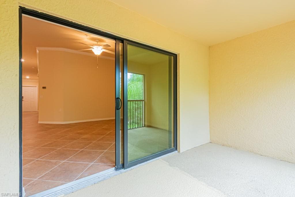13761 Julias WAY 323-14