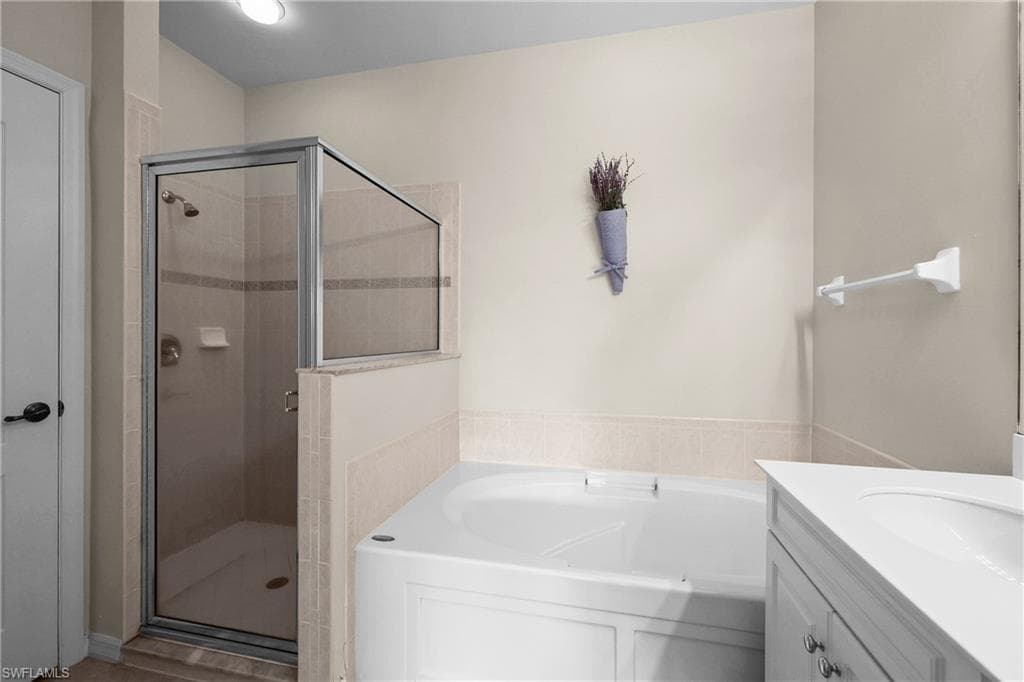 13988 Village Creek DR-27