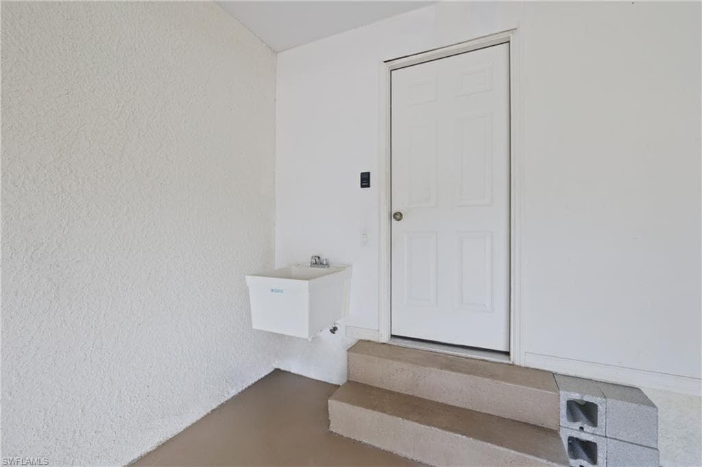 13988 Village Creek DR-36