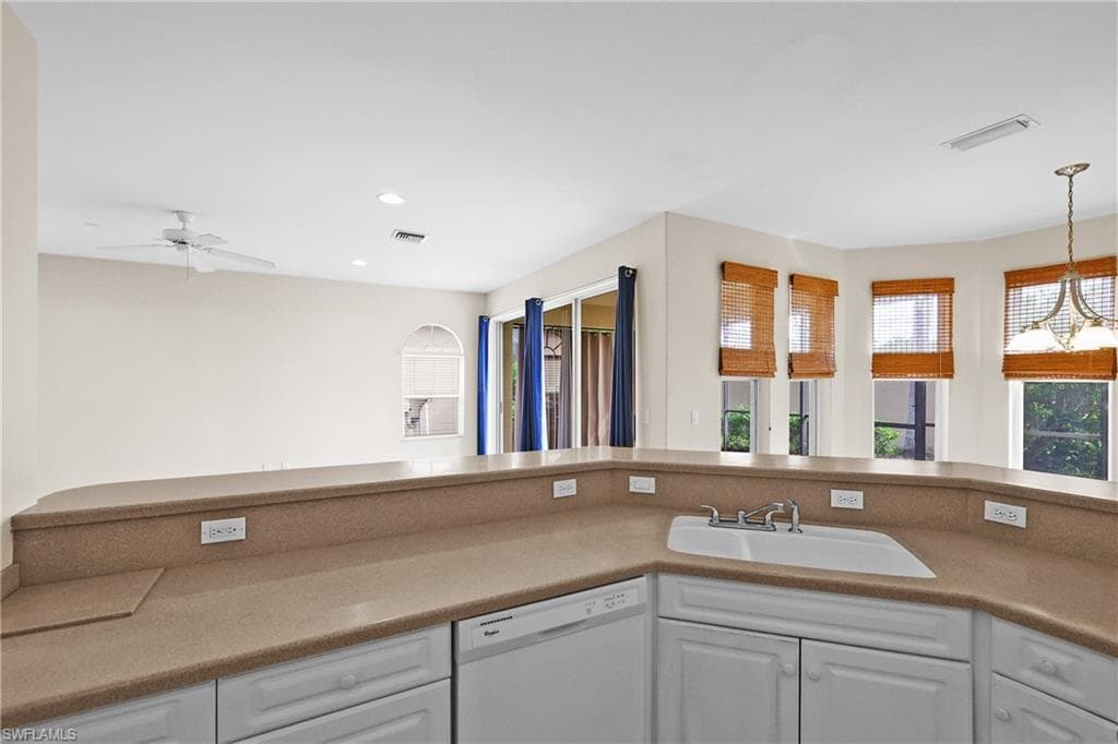 13988 Village Creek DR-20
