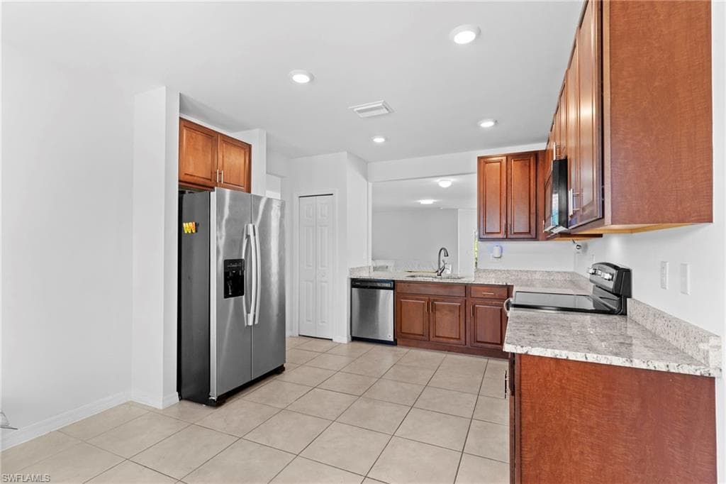 722 Hadley PL W-5