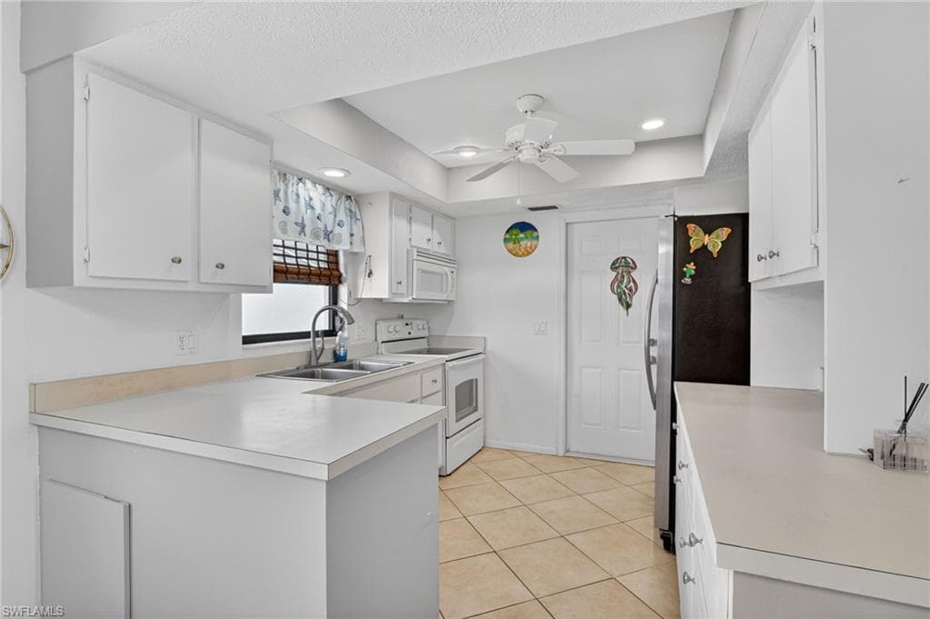 5330 Genesee PKWY-12