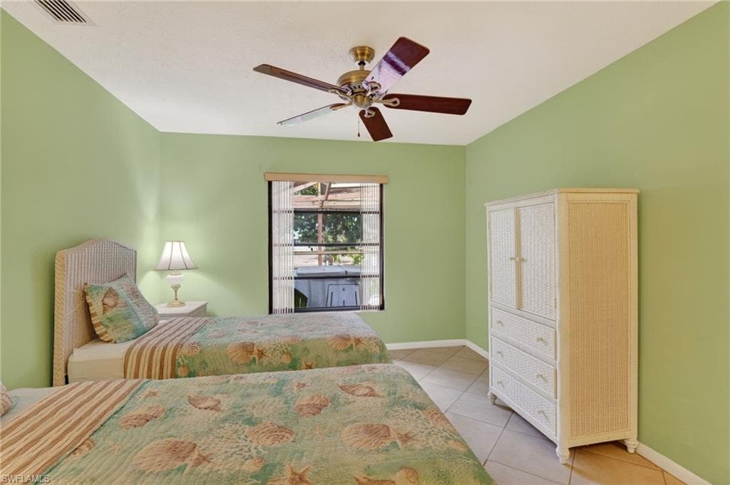 5330 Genesee PKWY-15