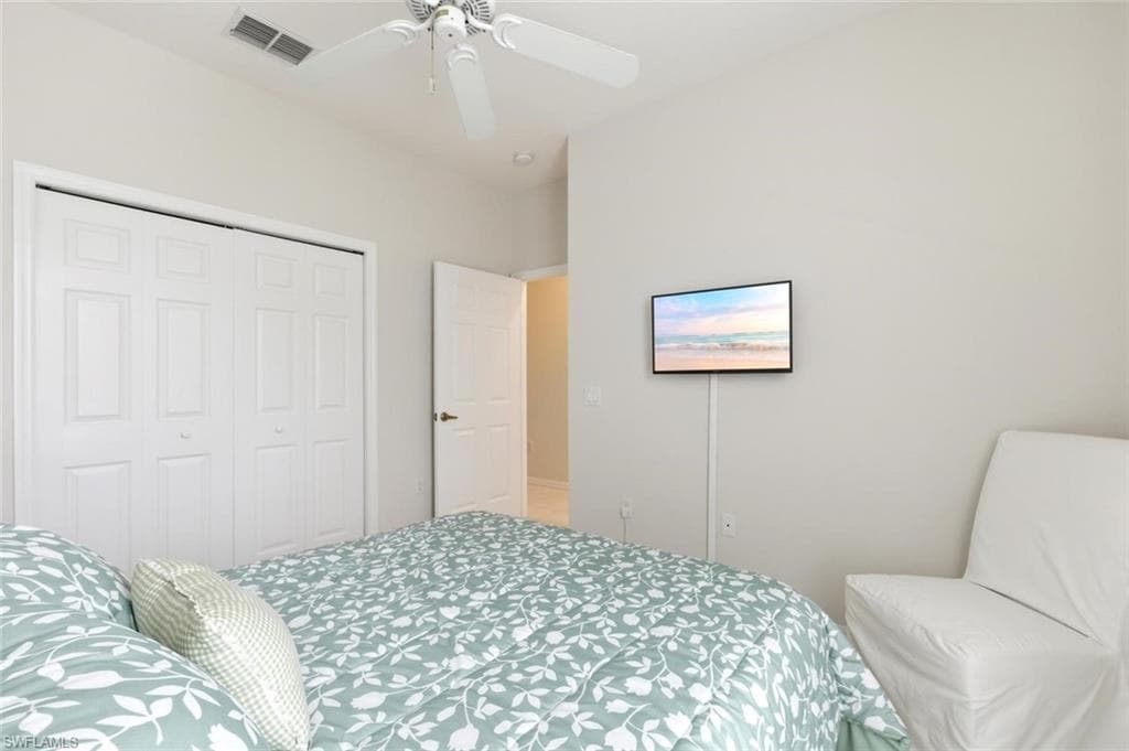 7685 Meadow Lakes DR 1301-22