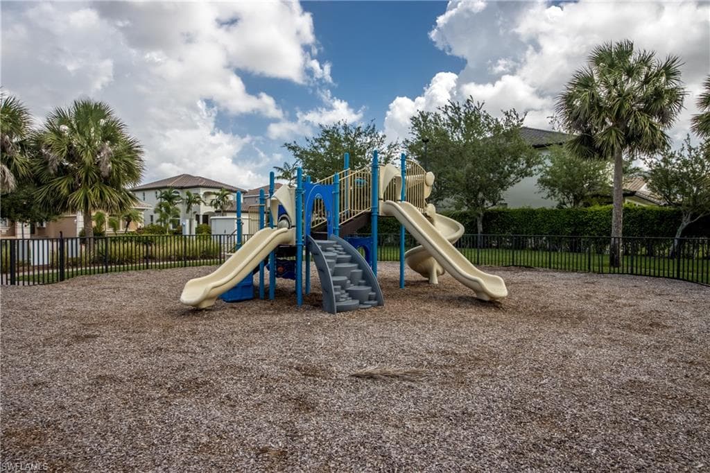 17026 Tremont ST-28