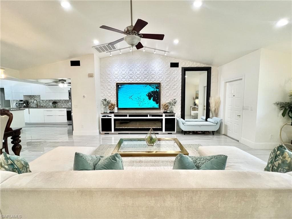2499 River Reach DR-6